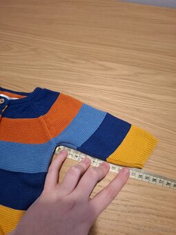 KiK prihovaný svetřík 56 - 5