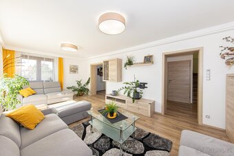 Na prodej, vila 9+2, Praha-Suchdol - 5