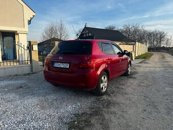 KIA Ceed 1.4 Benzín - 5