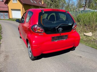 Toyota Aygo 1.0i - 5