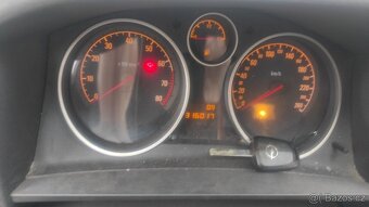 Opel Zafira 1.6i - 5