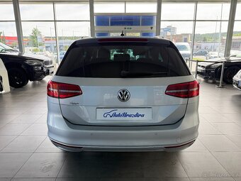 Volkswagen Passat 2,0 TDI 110kW,SERVISKA,DSG - 5