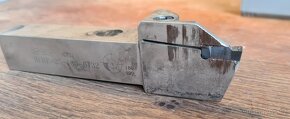 Použitý soustružnický nůž a upichovací nůž - 5