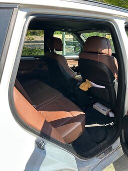 BMW X5 nová cena 40d M parket - 5
