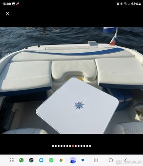 Motorová kajutová loď Bayliner 602 Capri + přívěs. - 5