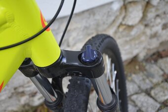 Kellys Madman 50 M 27,5 stojánek - zánovní - půjčovna - 5