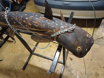 Dřevěná socha sumec - 5