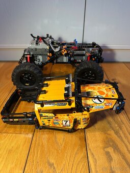 LEGO Technic 42099 4x4 Off-Roader - 5