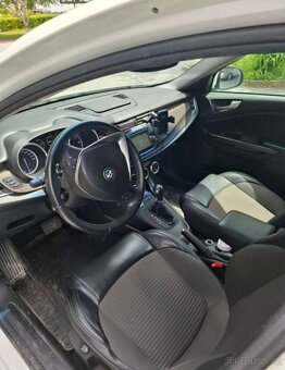 Alfa Romeo Giulietta 2.0 Automat Facelift - 5