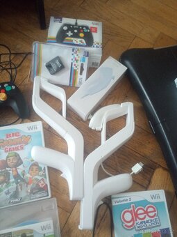 Nintendo Wii + bohate prislusenstvi - 5