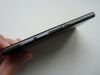 Mobilní telefon Huawei P8 Lite - 5