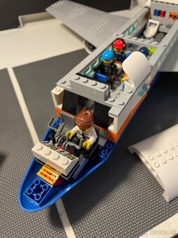 LEGO City 60262 Pasažérské letadlo - 5
