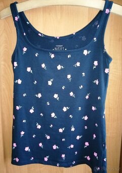 Tílko s růžičkami vel. S - 5