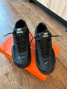 Pánské tenisky značky Nike Initiator - 5