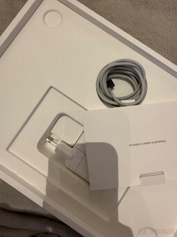 Apple MacBook Air 13” M3 - 5