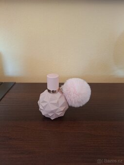 Prázdné flakony od značkových parfémů - 5