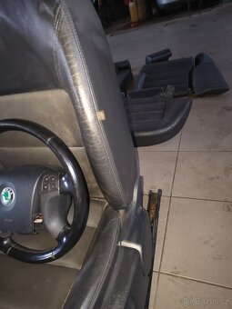 Kožený interiér Octavia 2 - 5
