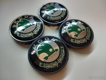 Středové krytky Škoda, 56x52mm, zelené logo - 5