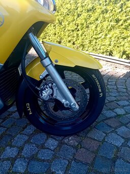 YAMAHA X MAX - 5