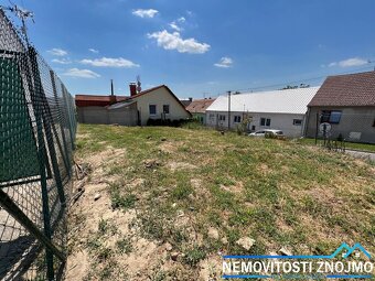Prodej pozemku 139m2, s podzemním vinným sklepem, Hodonice - 5