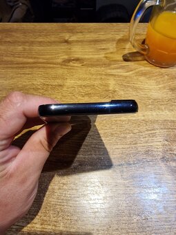 Samsung Galaxy s22 8/128 - 5