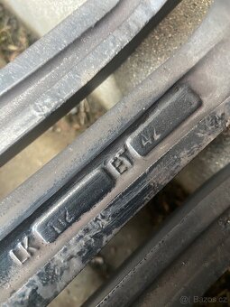 MAM 11 5X112 R18 8J ET42 - 5