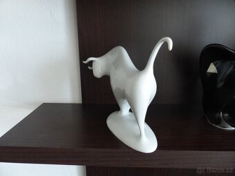 Brusel Malý Býk J.Ježek Royal Dux 1959 100%stav - 5