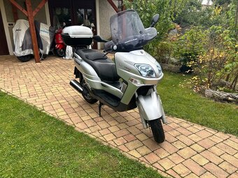 Yamaha Versity 300 - 5