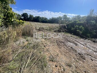 Stavební pozemek, 846m2, ing. sítě, cesta, Jesenice, Osnice. - 5