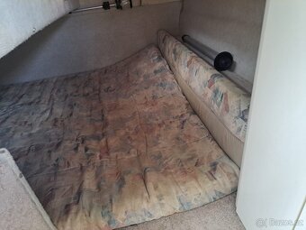 Motorová kajutová loď Bayliner 2655 - 5