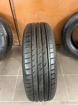 Prodám gumy 215/70/16 - 5