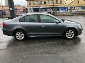 VOLKSWAGEN JETTA 1.4TSI 118KW 1MAJITEL ČR 2012 - 5