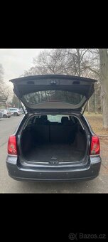 Toyota Avensis, 2,2 D4 – D180, combi, nafta, automat - 5