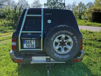 Nissan Patrol GR Wagon 2,8TD 95kW, úprava na spaní - 5