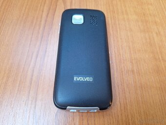 EVOLVEO EasyPhone černý - seniorský telefon - 5
