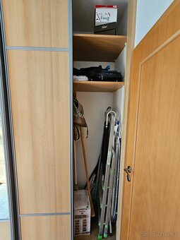 Prodam vestavnou skrin - 5