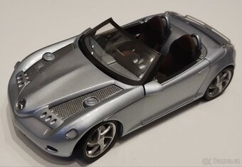 Mercedes Benz Vision SLA 1/18 - 5