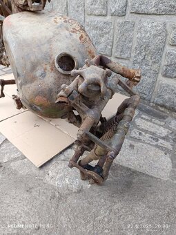 Historický motocykl jap 200 vrak - 5