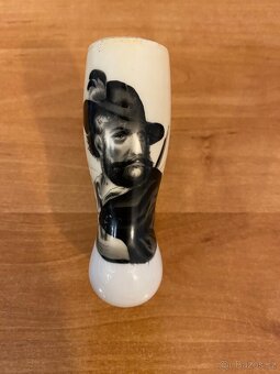Sběratel nabízí staré porcelánové fajfky, kolínka a troubele - 5