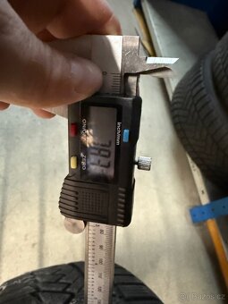 2x zimní pneu 7,8mm Continental 205/50R17 - 5