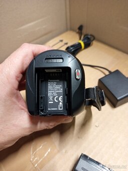 PANASONIC HC-V720 - 5