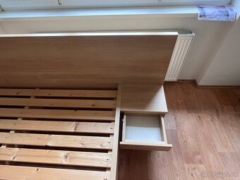 Manželská postel s nočními stolky - 5