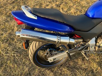 Honda Hornet CB600F - 5