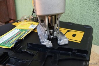 Přímočará pila Dewalt 323 K - 5