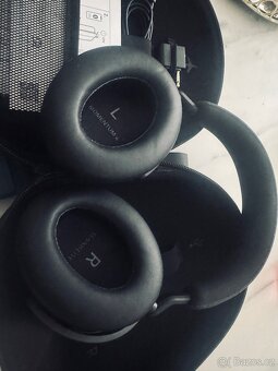 Sennheiser MOMENTUM 4 Wireless AEBT black - 5