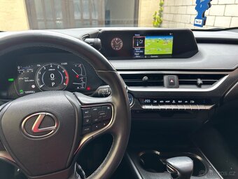Lexus UX 250h, 2.0L Hybrid - 5