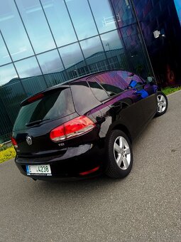 VW Golf 6 STYLE 1.2Tsi 77kw plný servis, 1.majitelka - 5