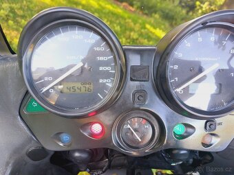 Motocykl Honda Varadero XL 1000 - 5