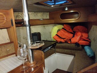 Kajutová sportovní plachetnice Twister 800 - 5