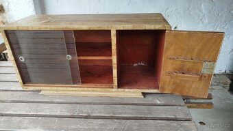 Dřevěná skříňka - 5